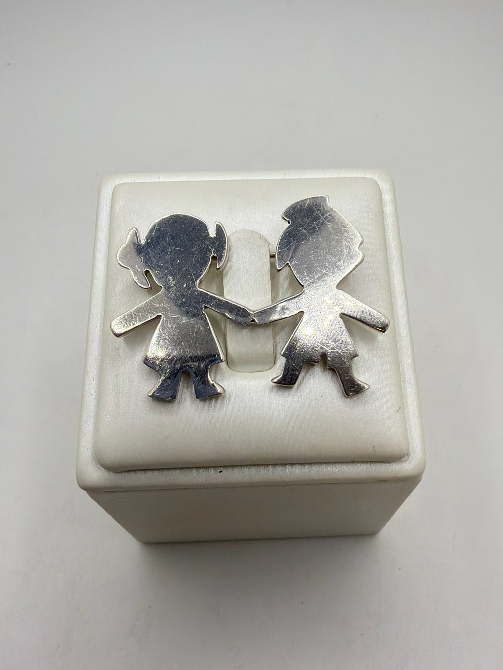 Vintage TAXCO Boy/Girl, sterling silver, mexico stamped pin/brooch!